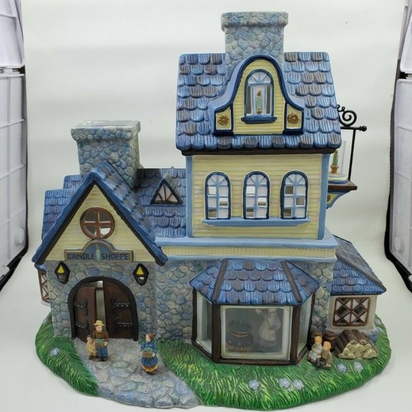 Partylite Olde World Village Candle Shoppe - XL size - Picture 1 of 12
